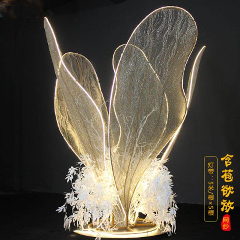 商场橱窗节日装扮用品贴纱蝴蝶翅膀大型铁艺摆件婚礼背景舞台布置