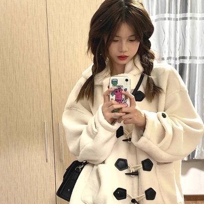 牛角扣小个子白色棉服羊羔绒厚外套女秋冬季款高级感夹棉衣