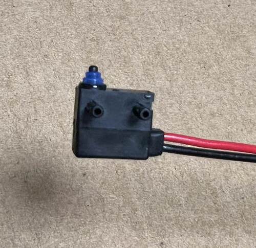 原装欧姆龙D2HW 雅马哈YAMAHA TMAX刹车盘开关 摩托车离合器按断