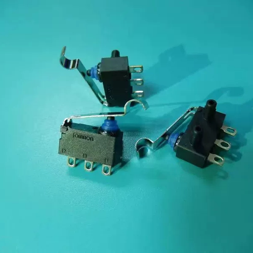 原装进口OMRON 欧姆龙 D2HW-BL271H 微动开关 防水汽车门锁微动