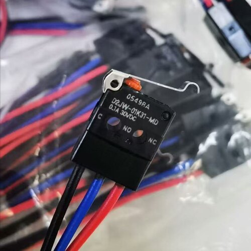 供应原装欧姆龙 D2JW-01K31-MD 防水防尘 微动开关 带滚轮杆限位