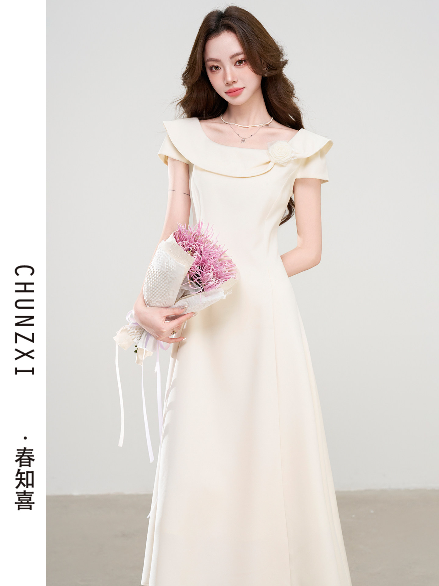 春知喜巨好看大方得体绝美连衣裙女夏季2026新款法式收腰显瘦长裙