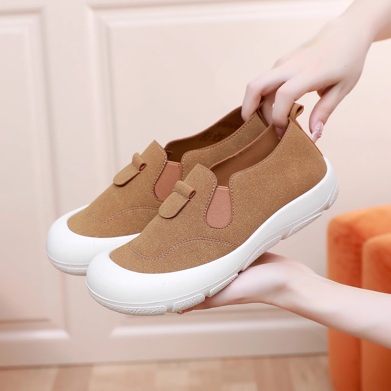 2025秋新款女士单鞋软底舒适透气