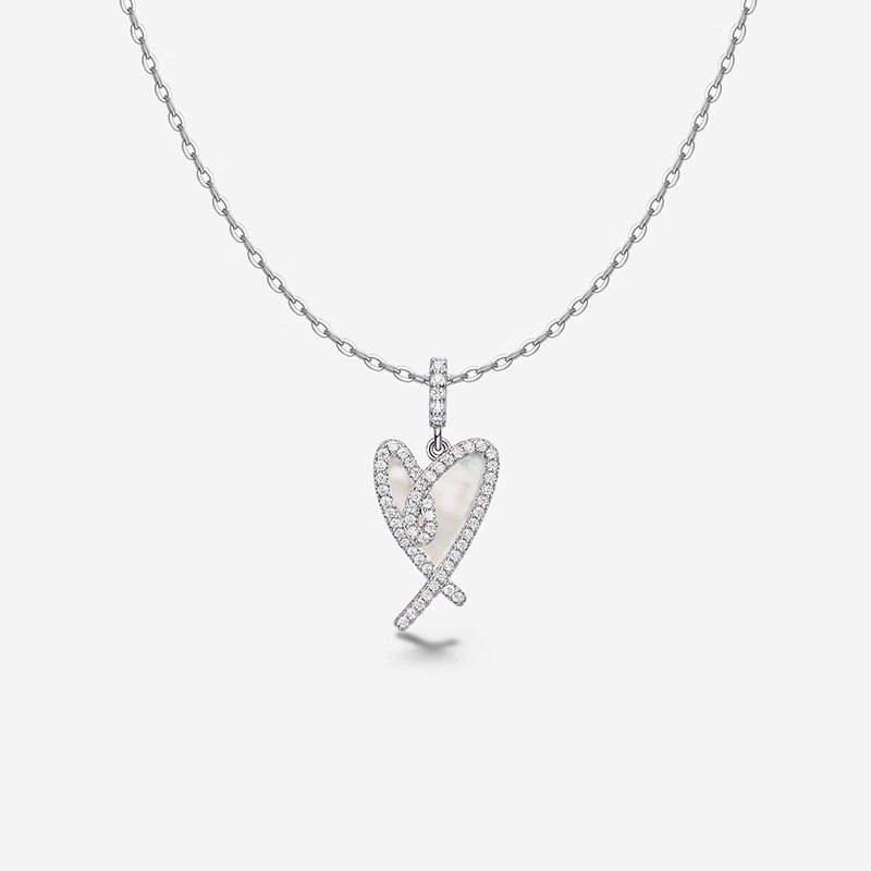 何方爱心项链怦然心动925银女