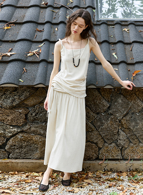 NON RESTRAIN亚麻条纹压褶扭结吊带背心上衣女绑带抽褶半身裙套装