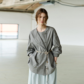 NON RESTRAIN设计感双门襟宽松廓形风衣女通勤气质双排扣短款 外套