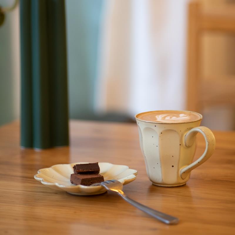 伍杯融白180ML日式粗陶手冲咖啡杯碟手工耳挂陶瓷杯覆古