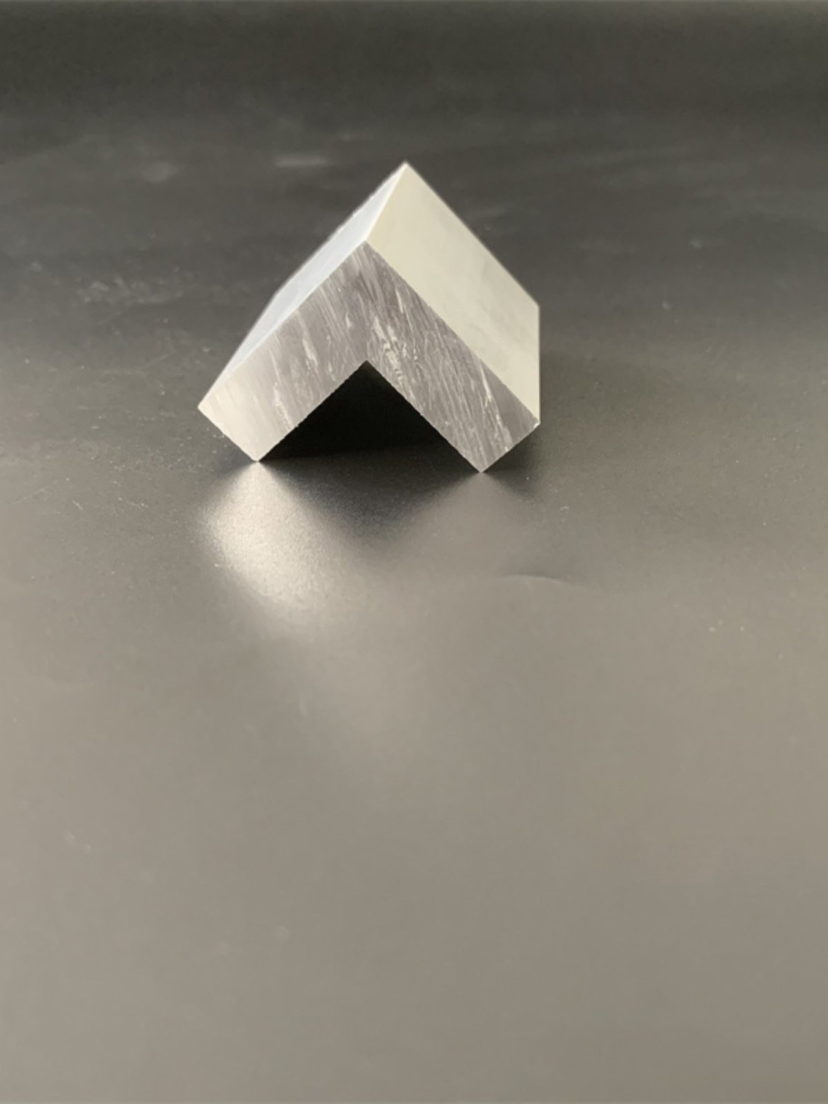 铝合金l型等边角铝30*30*10mm包边护角件型材工业建筑角铝连接件