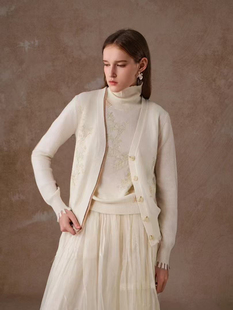 章海燕秋冬新款套装 羊毛羊绒内搭两面穿马甲加双色开衫套装S502