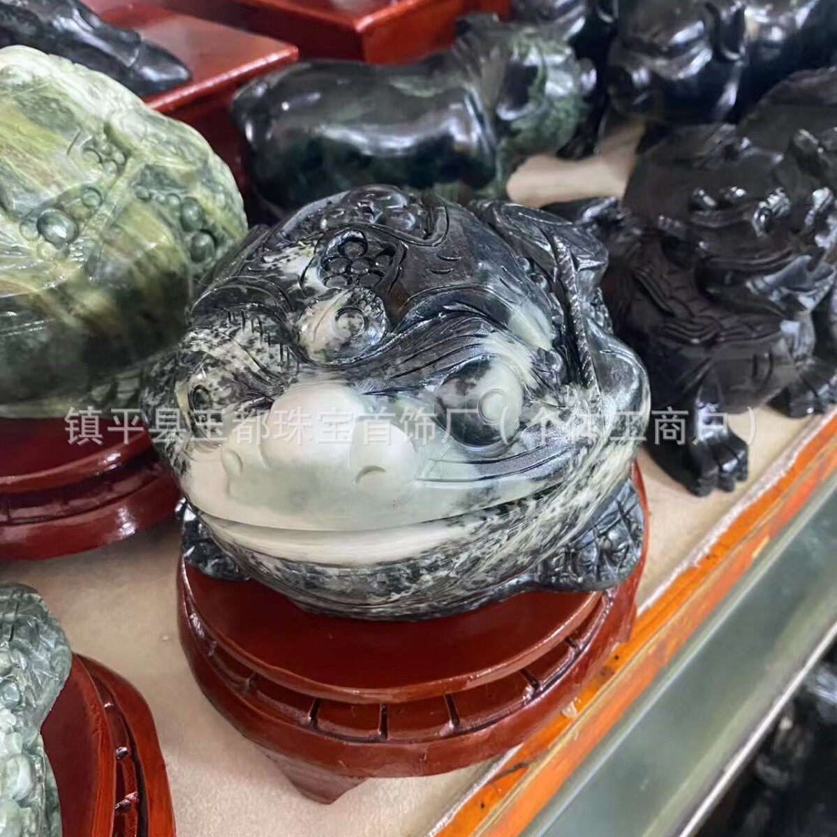 批发天然独山玉摆件金蟾福贵缠身金蟾摆件开业送礼摆放工艺品