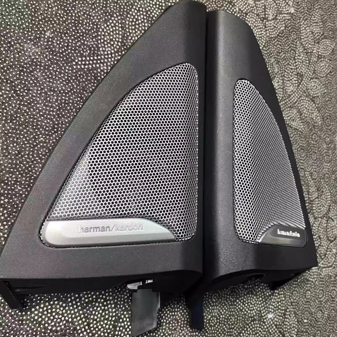 适用宝马G05 G07 X5 X7 A柱高音中音哈曼宝华发光盖板音响氛围灯