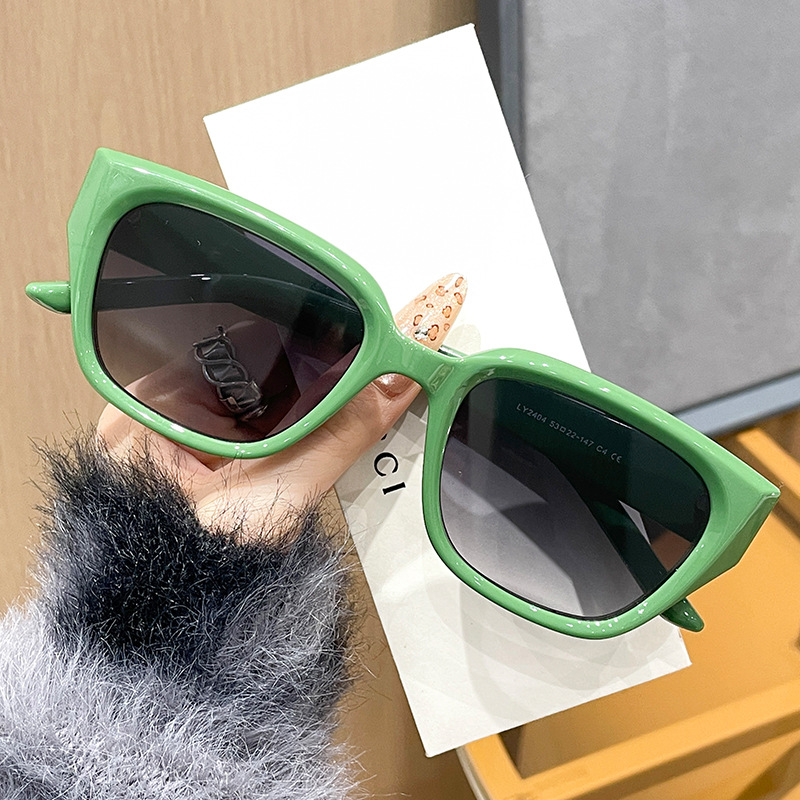 欧洲站2025新款墨镜女猫眼造型太阳镜男女 复古时尚设计方框墨镜L