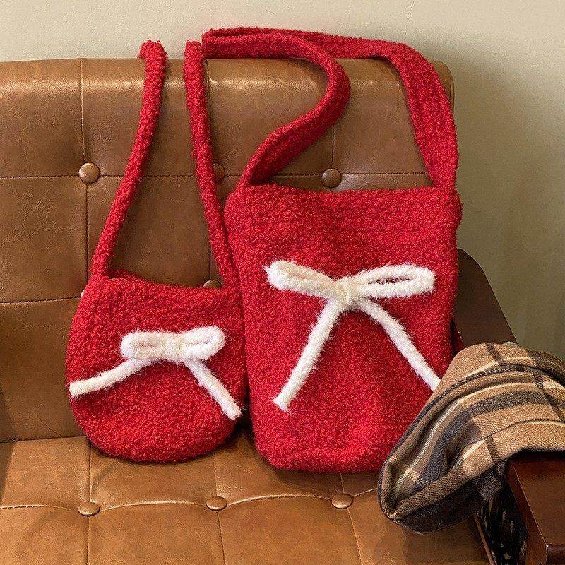 秋冬圣诞复古毛绒大容量水桶包包女百搭单肩小斜挎布袋小众休闲包,箱包皮具/热销女包/男包,水桶包,淘宝优惠券,粉丝福利购,淘宝优惠卷