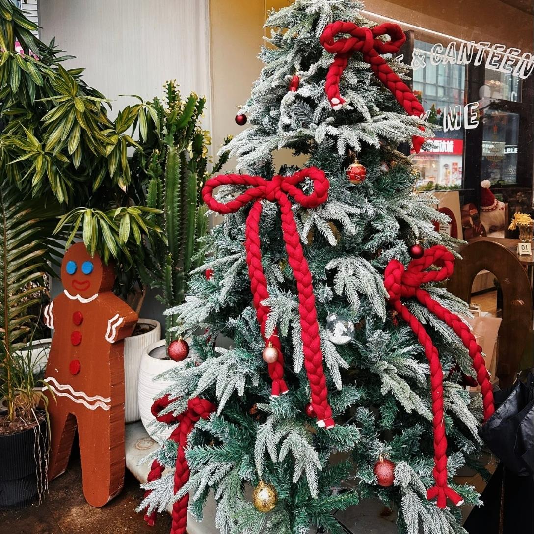 新年挂件编织海绵绳圣诞节日装饰品加粗绒布红色辫子婚礼摄影道具