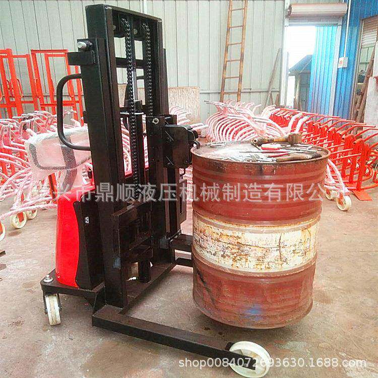 热销500kg升高1.6米半电动油桶翻转车电动升高倒料车夹油桶上车