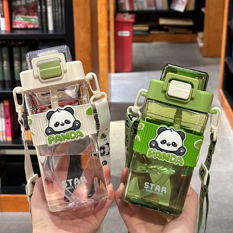 可爱儿童水杯学生高颜值女生水壶大容量杯子熊猫便携吸管杯