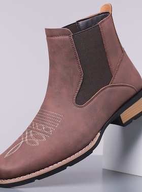 男靴Men's Embroidered Boots Slip On Ankle Boots with Golden