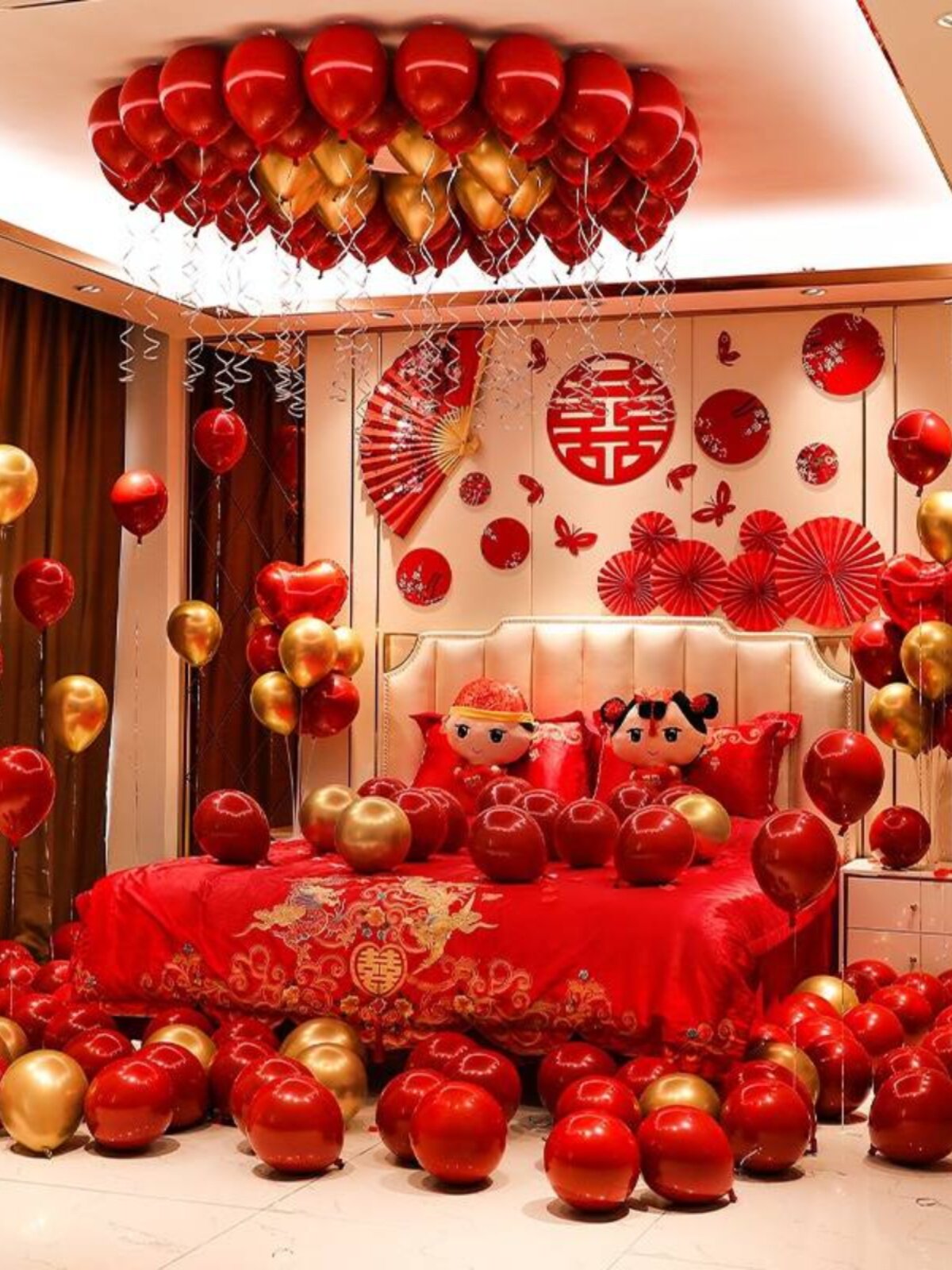 婚房布置女方卧室网红创意气球汽球大气大方背景娘家新婚无纺布背