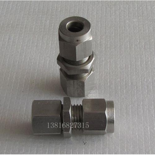 不锈钢管件 304卡套 串板内丝1/4XΦ8mm