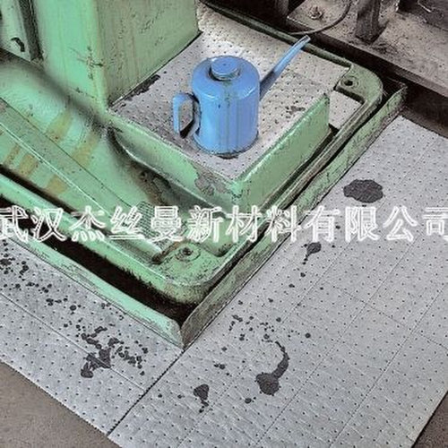 。吸油不吸水的吸油布40CM*50CM加厚工业专用吸油布油库漏油吸油