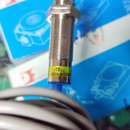 。黄山东方接近开关传感器LJG18A-8/Z2CN2黄山3线直流常开M18