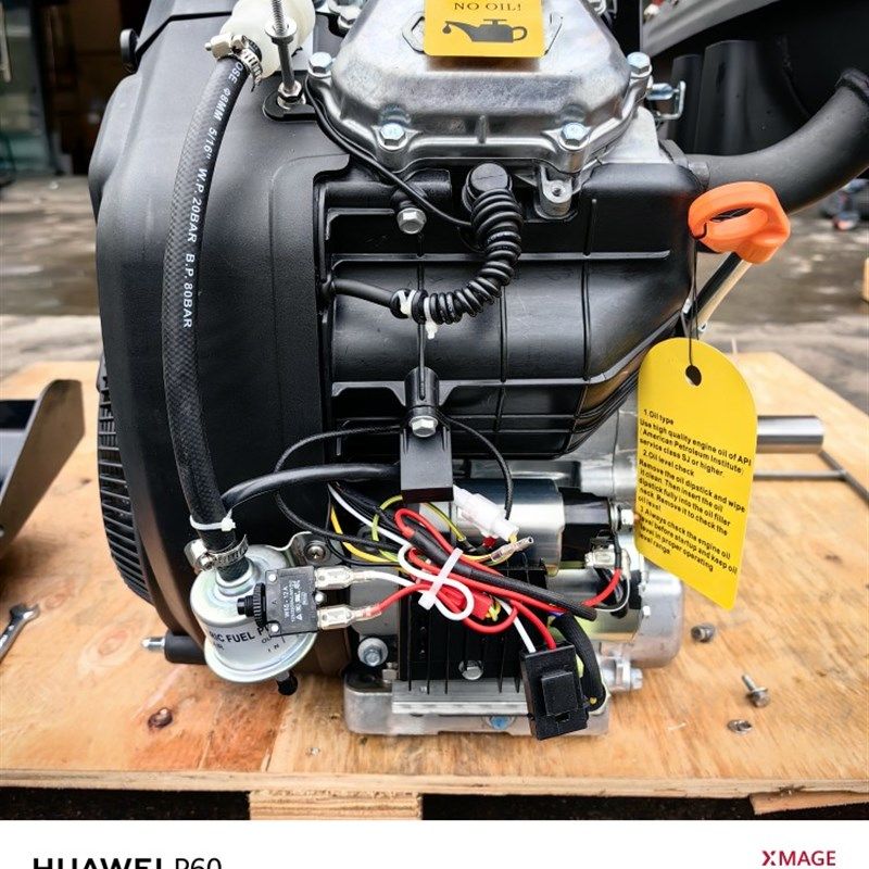 36马力双缸汽油引擎999CC船用电子油泵高转速4400/4600转每分钟