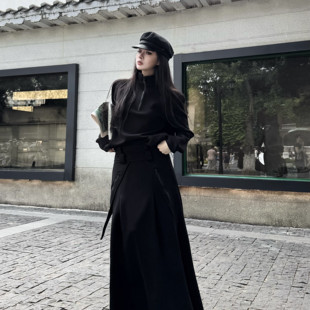 新款 Blackgirl 秋冬季 加厚重磅黑色半裙套装 休闲高级 穿搭方式