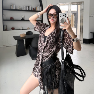 Blackgirl【小心女人】性感豹纹连衣裙夏季辣妹挂脖v领低胸短裙