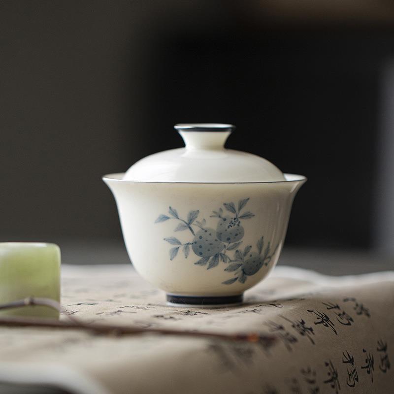 手工玉瓷盖碗青花手绘釉下彩描白金边白瓷家用泡茶器石榴福灵茶碗