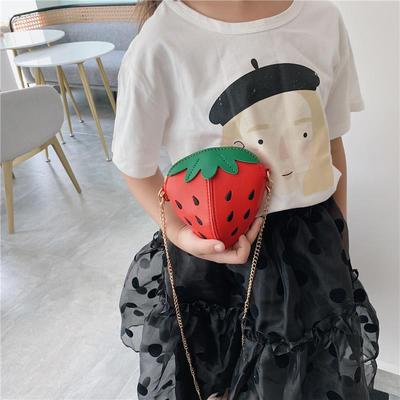 小型斜挎包草莓造型婴幼儿包包可爱百搭小女孩零钱包宝宝迷你挂包