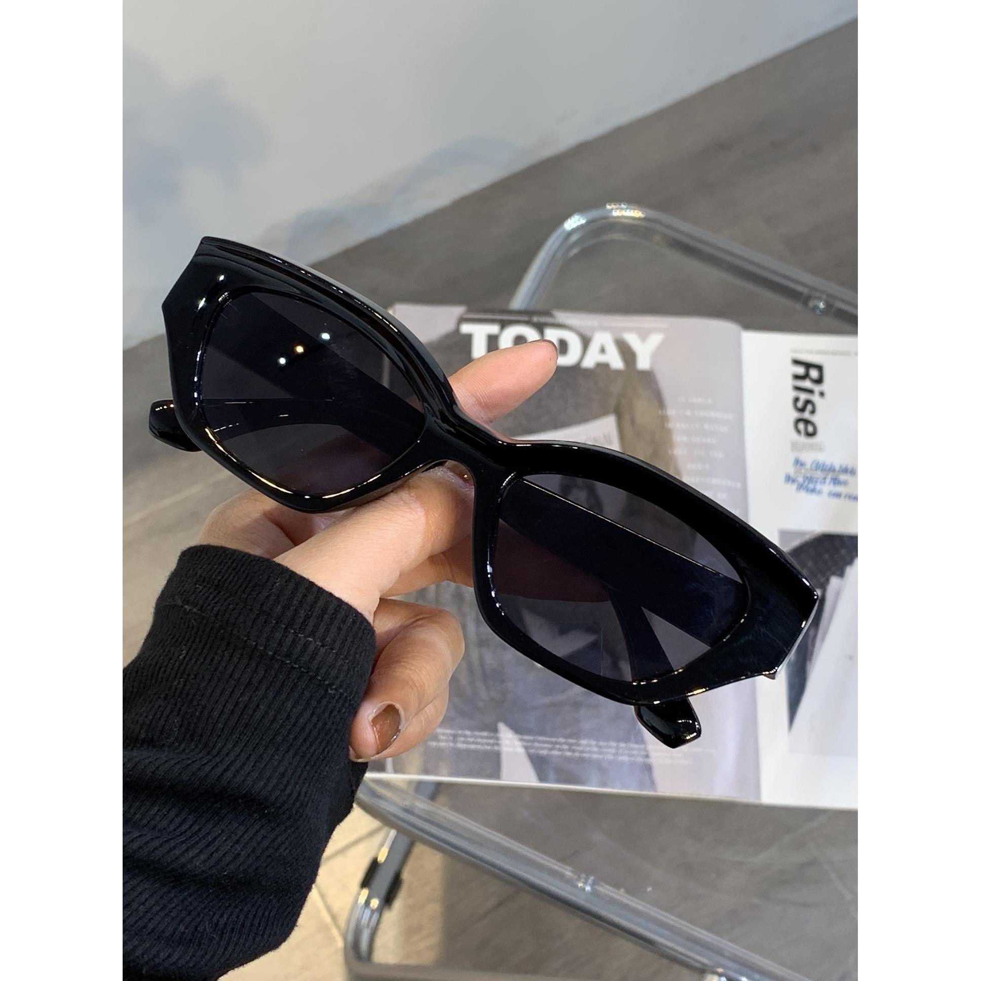 2025新款时髦猫眼墨镜百搭显脸小出游穿搭拍照太阳镜遮阳眼镜