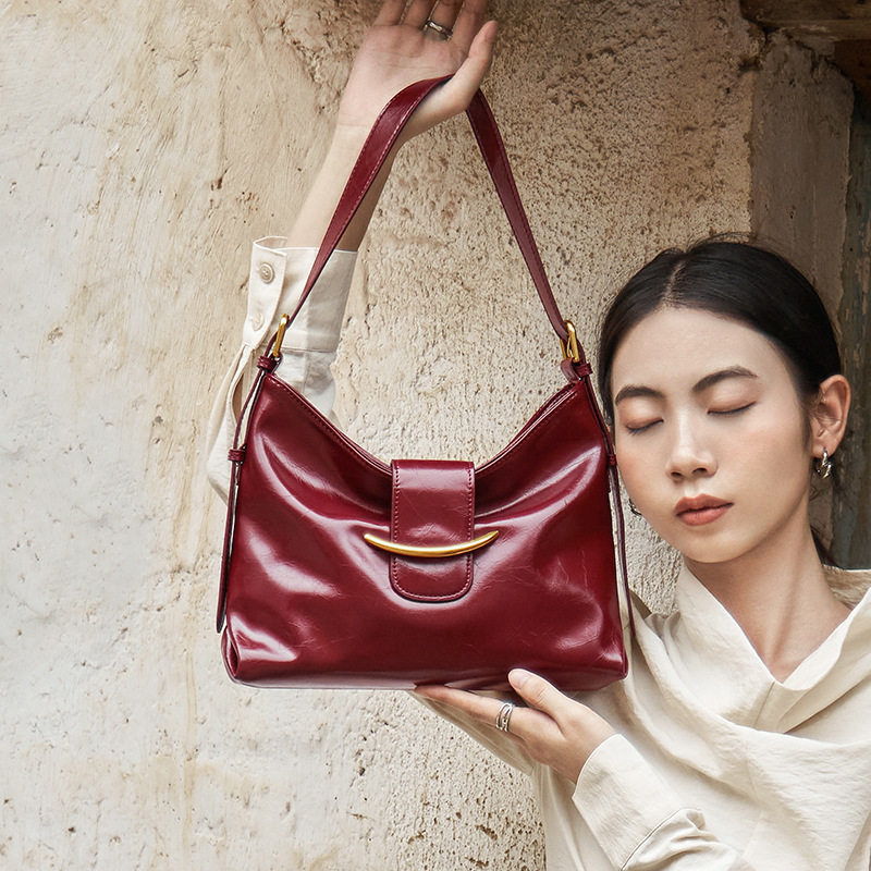 2026新款bags高级感单肩包小包女洋气百搭斜挎包质感包时尚腋下包