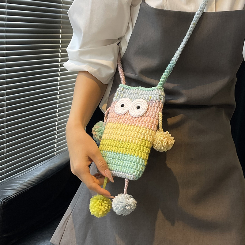 多巴胺卡通针织毛线包包女小众设计2025新款超火糖果色手机斜挎包