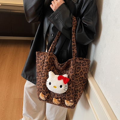 可爱卡通HelloKitty复古豹纹包