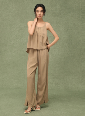 AIRIQI奥莱女装时尚套装都市极简百搭显瘦上下两件套AH42TZ425