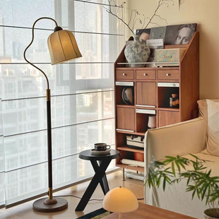 法式复古落地灯设计师客厅沙发旁复古装饰灯轻奢美式氛围卧室台灯