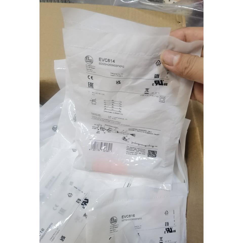 全新—原装IFM EVC814 EVC816传感器插头现货