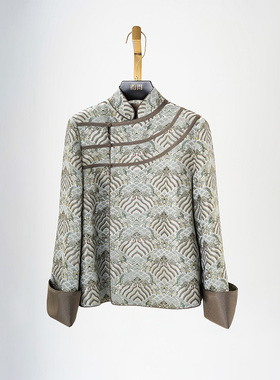 门里门外绿色祥云织锦斜襟外套BC25QW0933A