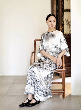 门里门外白色岁寒三友真丝印花圆领连衣裙23571SSL