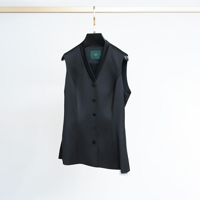 门里门外黑色羊毛醋酸混纺马甲BV25QS0839B