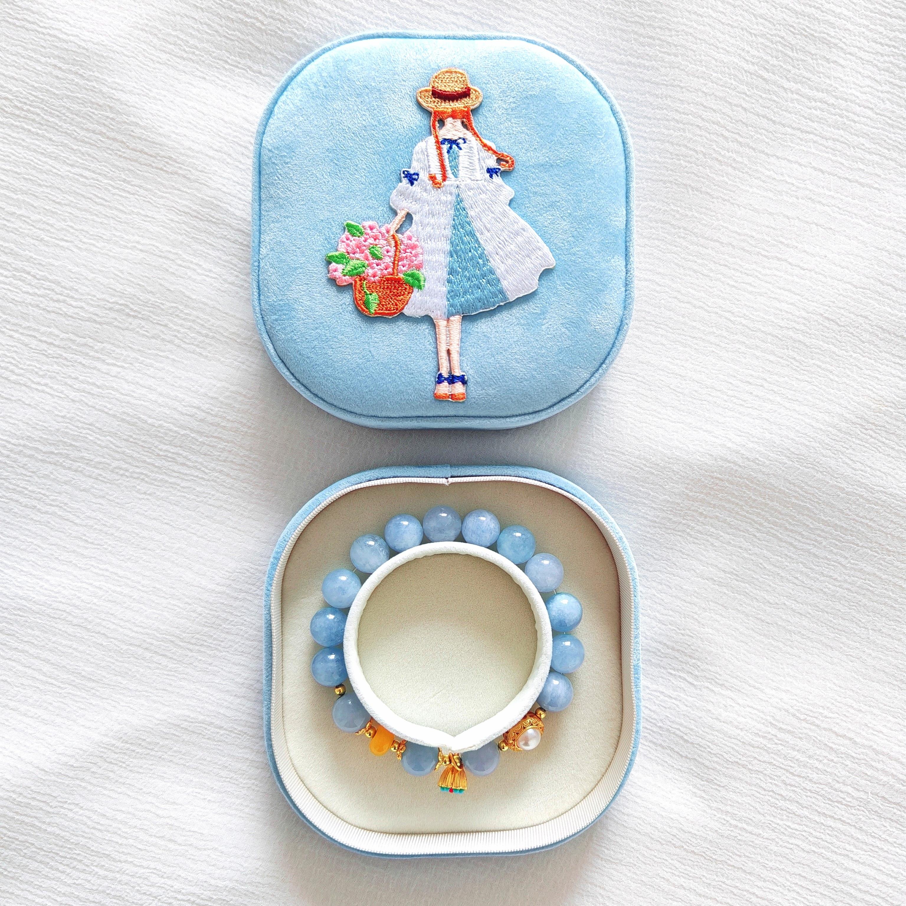 新款法式小清新丝绒手镯手錬收纳首饰盒生日结婚礼物珠宝包装礼盒