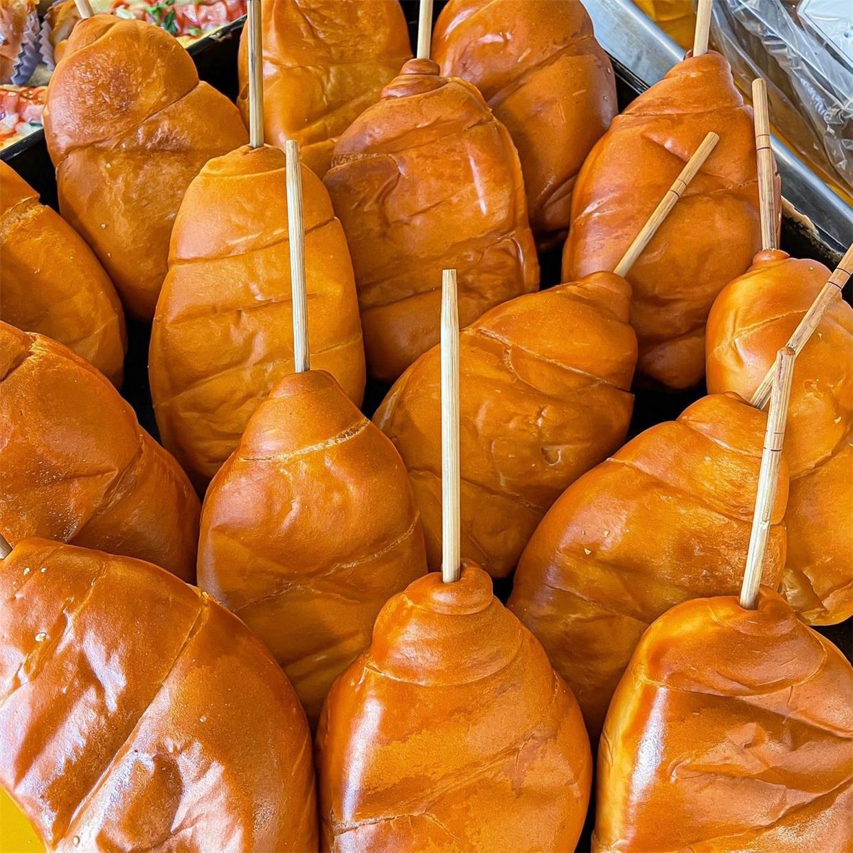 老式鸡腿面包夹心早餐儿