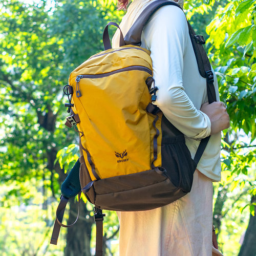 户外轻便时尚登山包锦纶防泼水