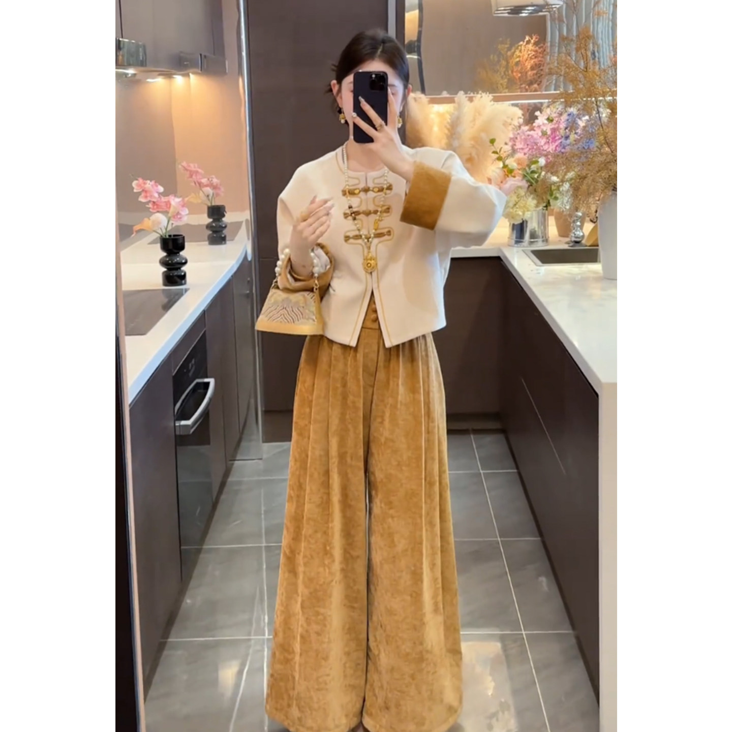 拉夏贝尔新中式国风套装女2025秋季新款宽松外套显瘦阔腿裤两件套,女装/女士精品,时尚套装,淘宝优惠券,粉丝福利购,淘宝优惠卷