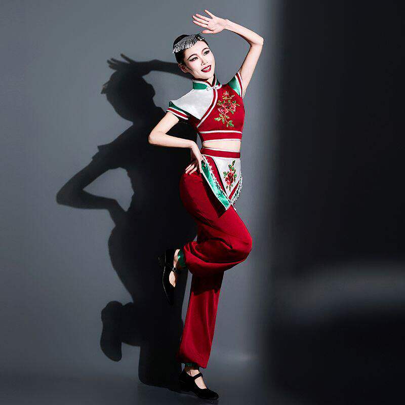古典舞演出服女2026新款民族风扇子舞伞舞斗笠舞艺考秧歌服表演服
