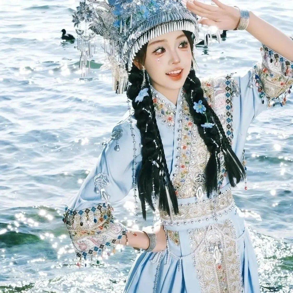 苗族整套苗疆少女新款清新蓝色套装超仙民族写真旅拍显瘦全套服装