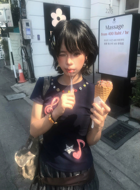 MKGO 原创音符刺绣彩色纽扣正肩短袖T恤女夏季设计感修身短款上衣