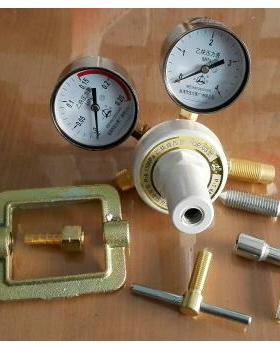 临海市压力表厂有限公司 乙炔减压器 调压阀 yqe-03 0.25mpa*4mpa