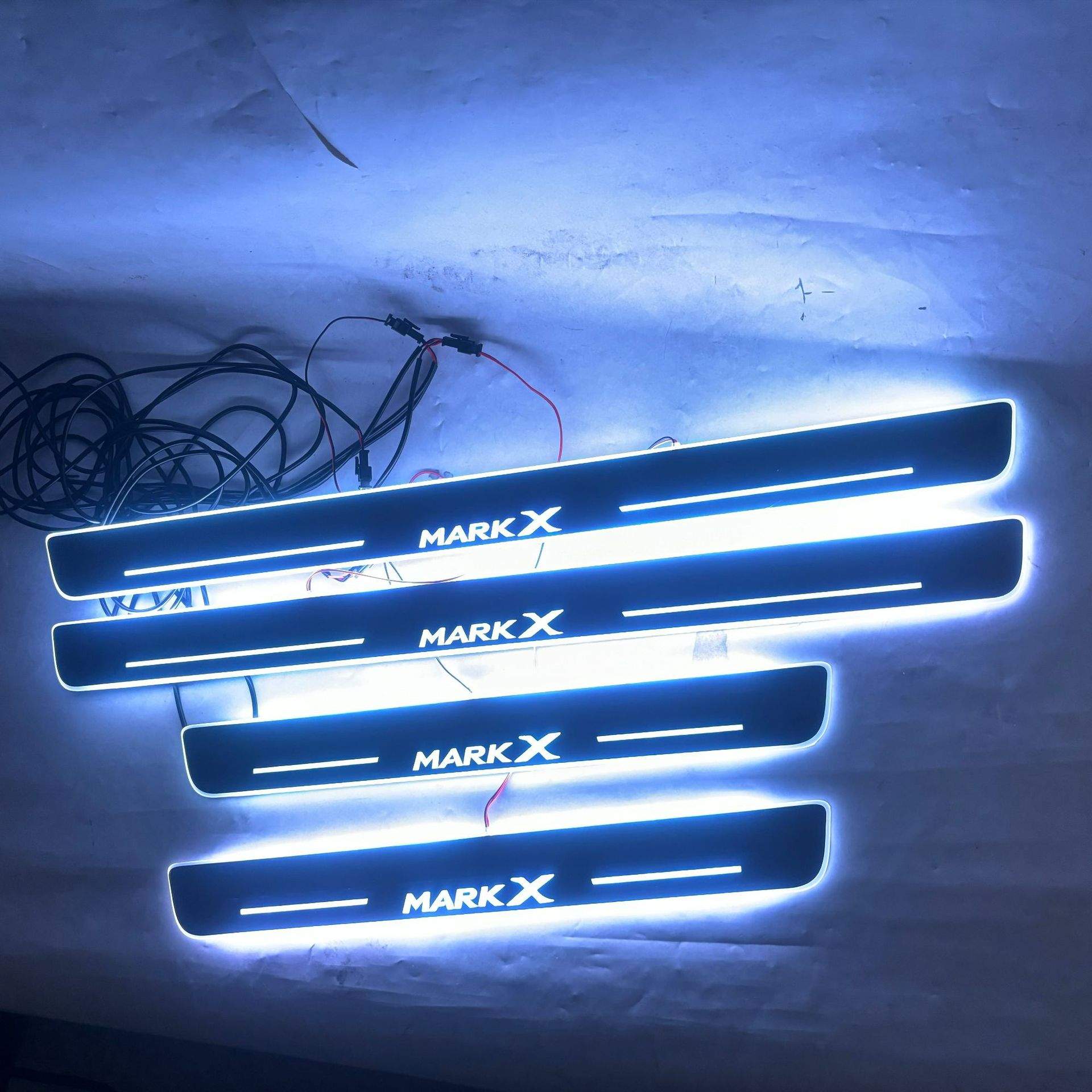 4片适用于丰田 锐志 MARK X流光幻彩门槛条 带LED灯迎宾踏板改装