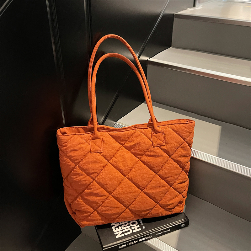 日本品质网红高级感尼龙棉服托特包女新款大容量休闲通勤单肩包手